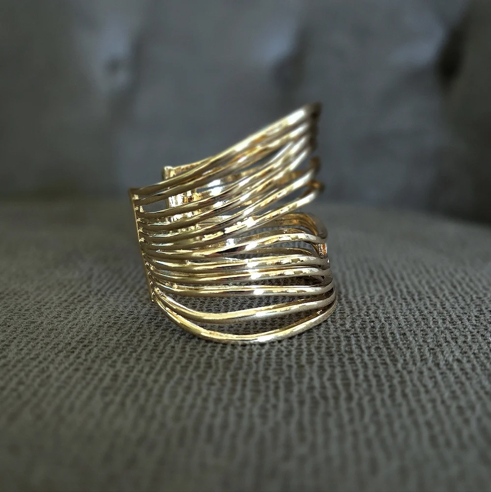Robert Lee Morris Layered Gold💛 Wire Cuff Bracelet